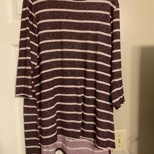 Striped lightweight sweater, hi-lo effect